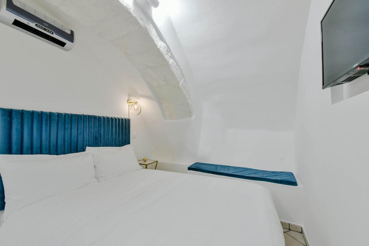 Grotta Antigone - 3Min Dal Centro Storico Apartment Ostuni Ngoại thất bức ảnh